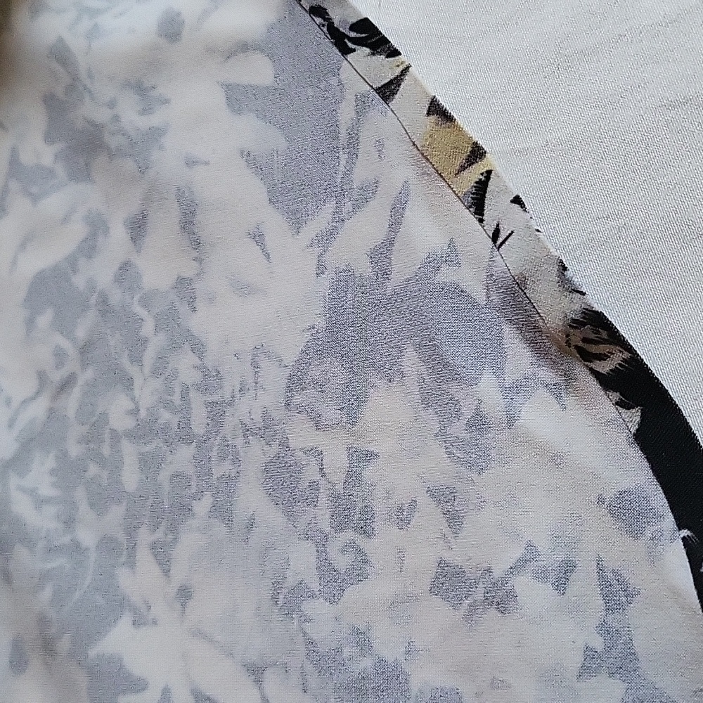 Lululemon Top - Picture 4 of 4
